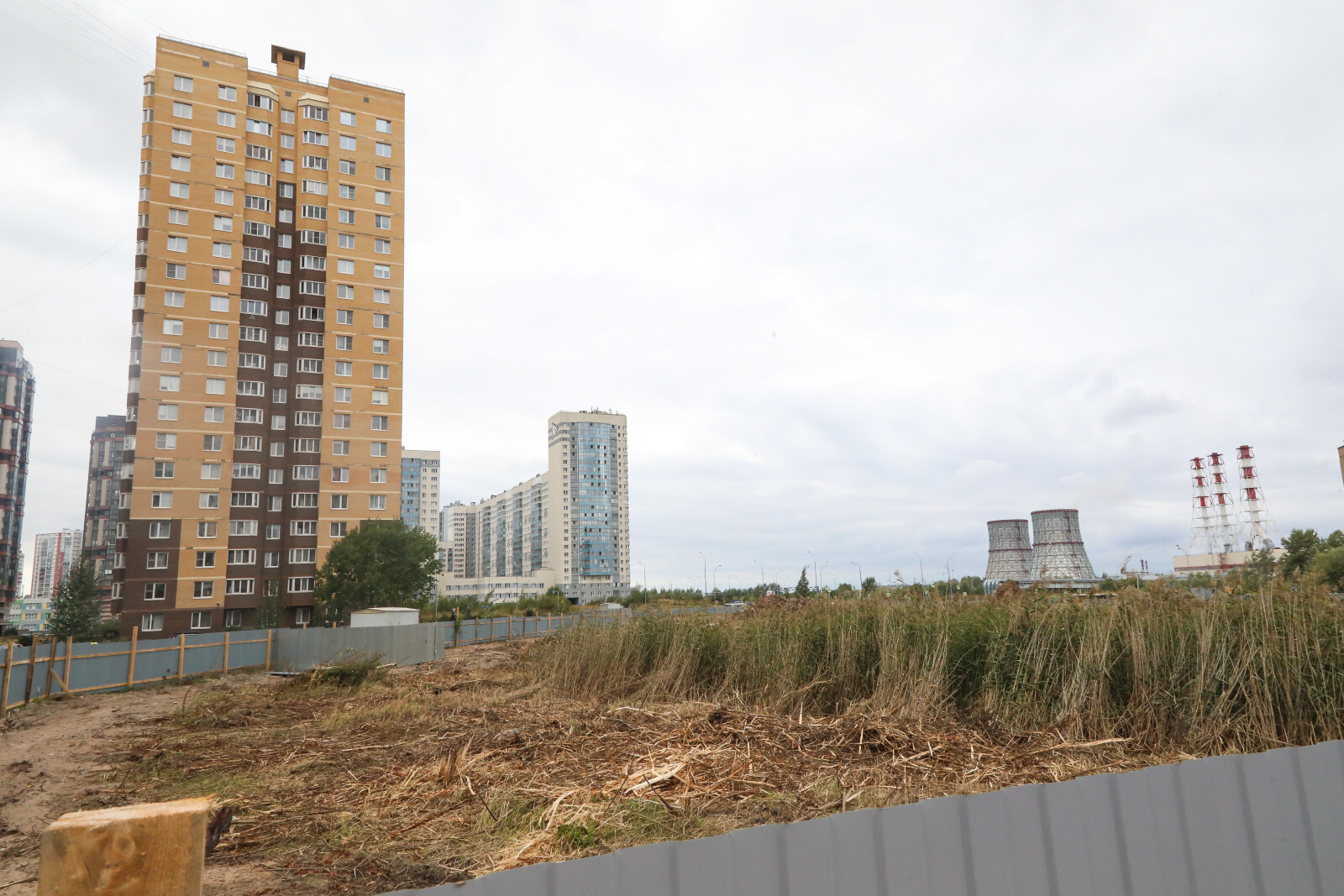В России сократилось число разрешений на строительство многоквартирных домов