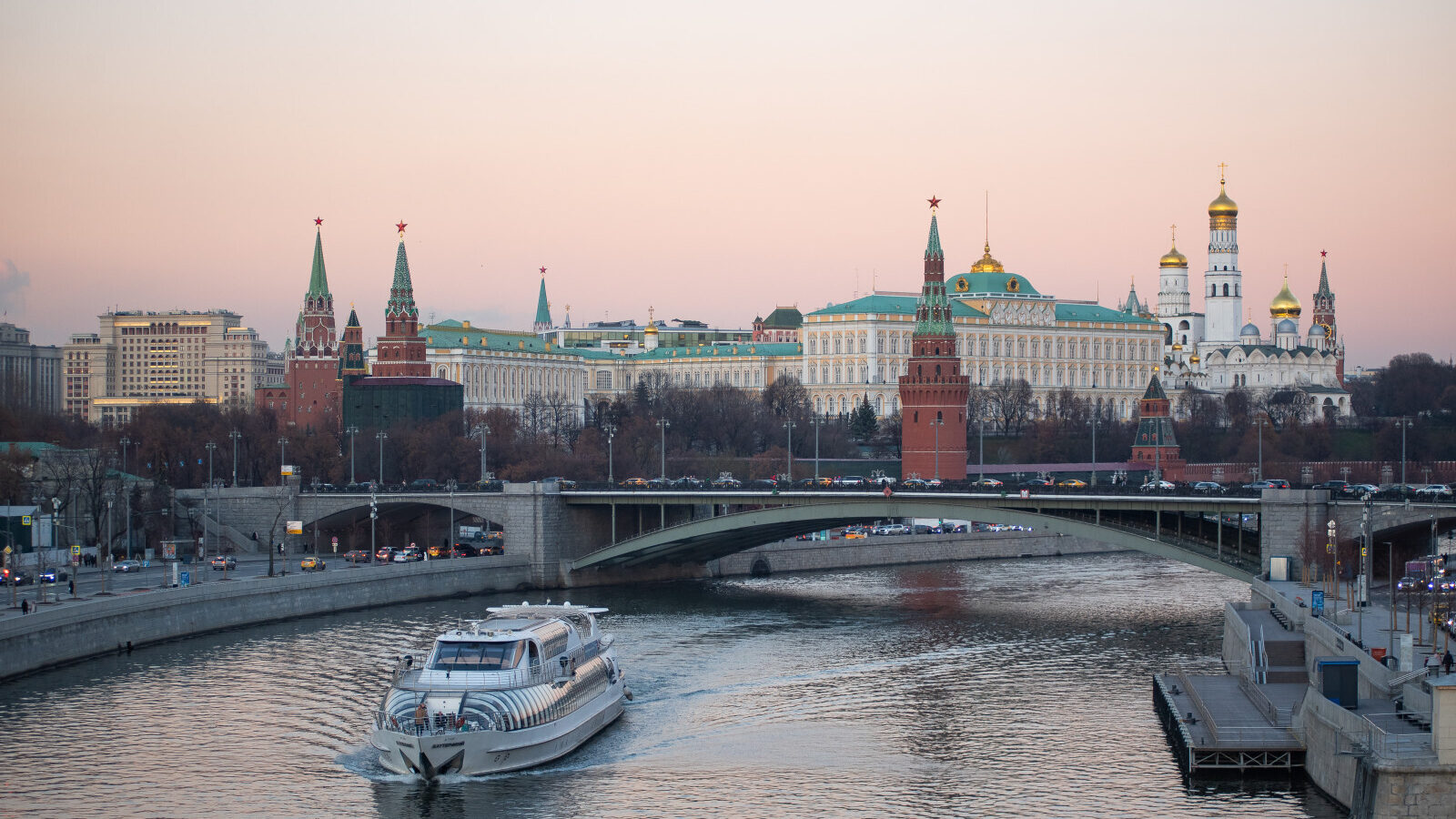 Рост цен и падение спроса: что происходит на рынке новостроек Москвы