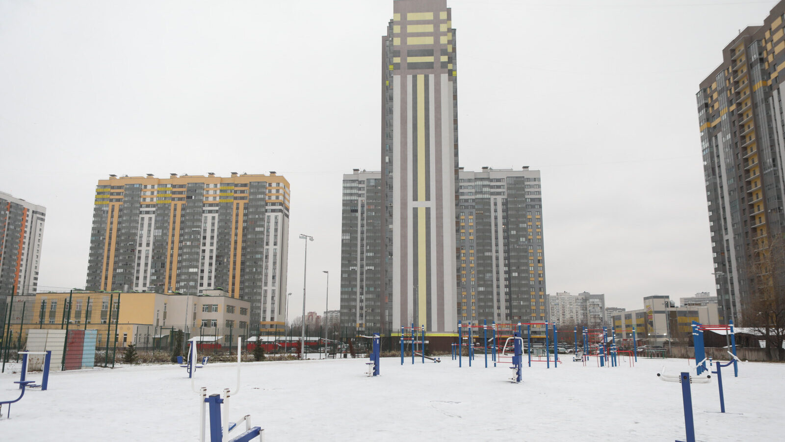Продажи новостроек в Петербурге выросли на 30%, в Ленобласти — почти на 70%