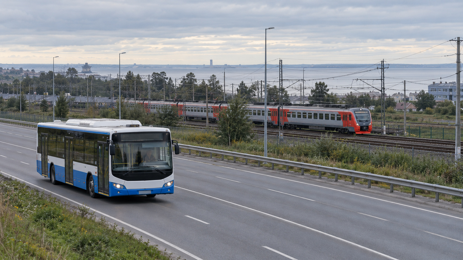 В Ломоносов с юга Петербурга: электричка или автобус