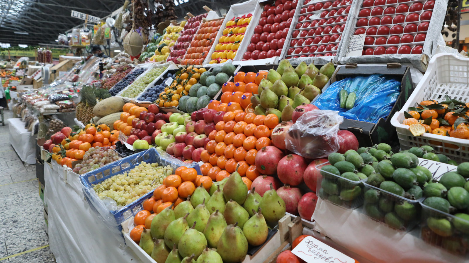 Знаменитые рынки Санкт-Петербурга: продуктовые, вещевые, блошиные. Кто туда ходит в 2026 году?