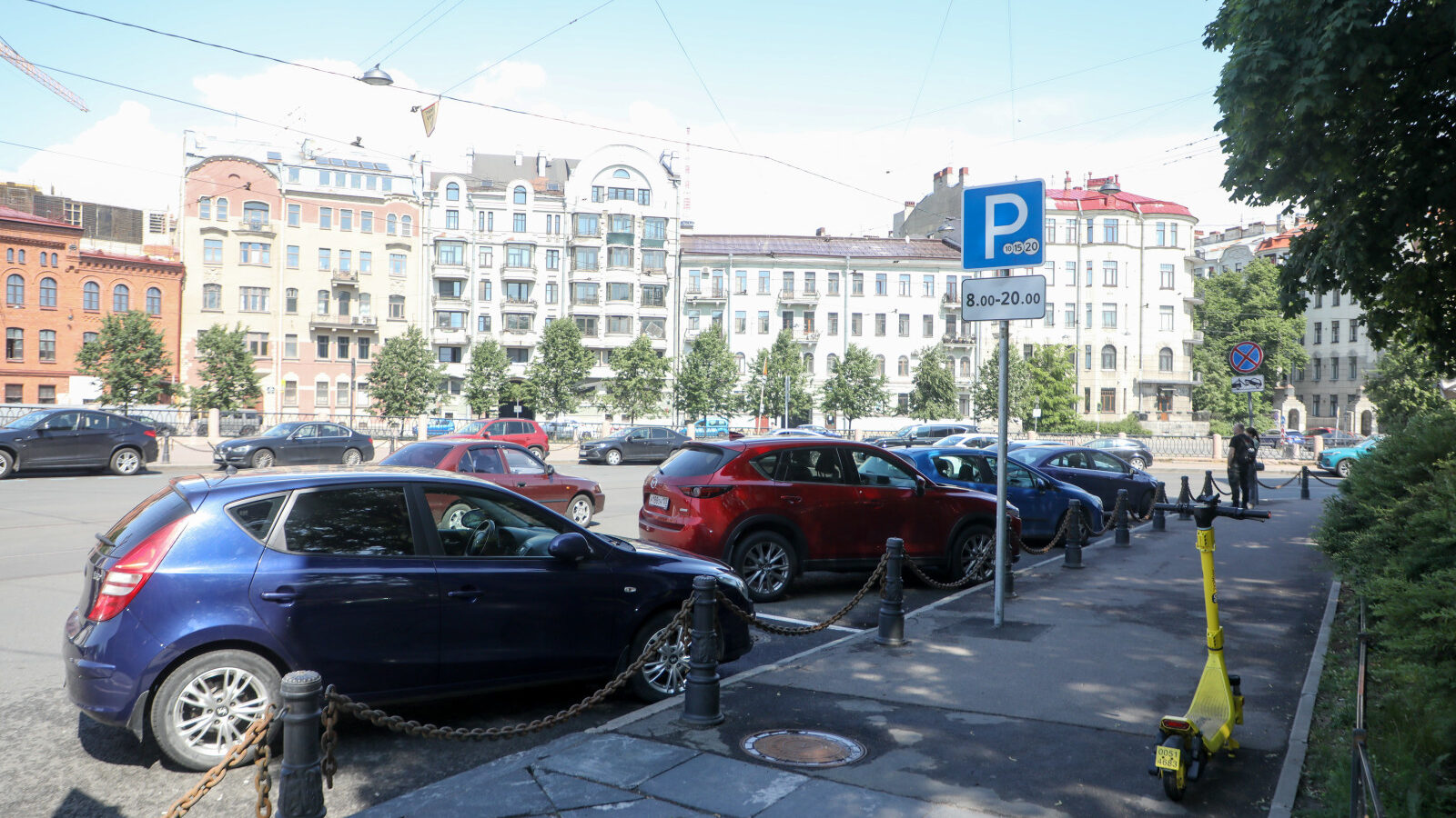 В Петербурге построят три автостоянки и обновят транспортную сеть