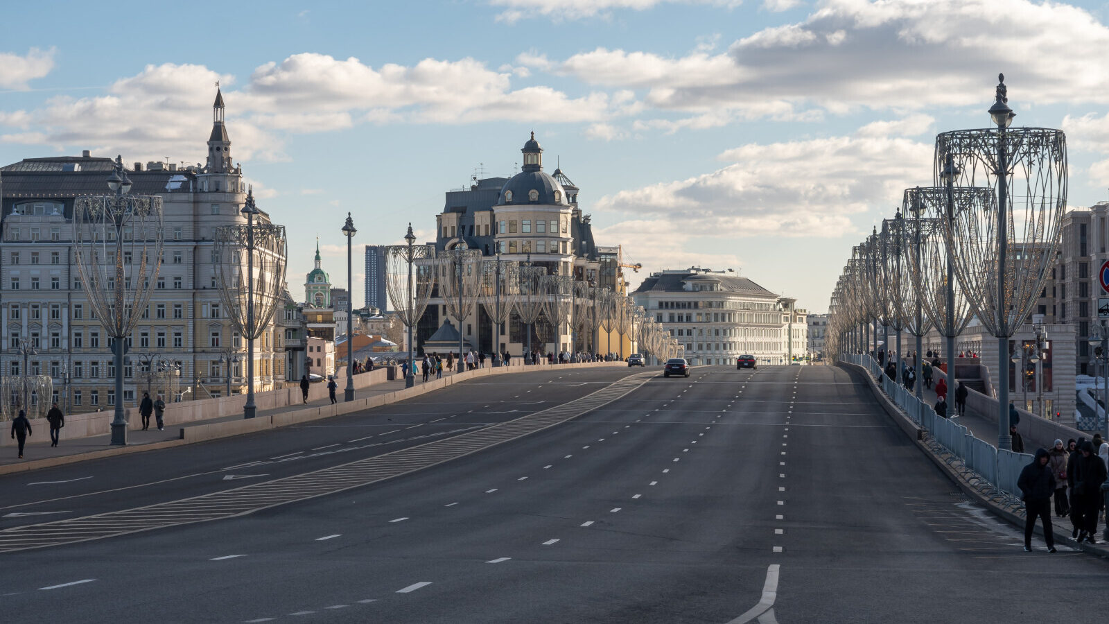 Спрос на вторичное жилье в Москве снизился на 13%