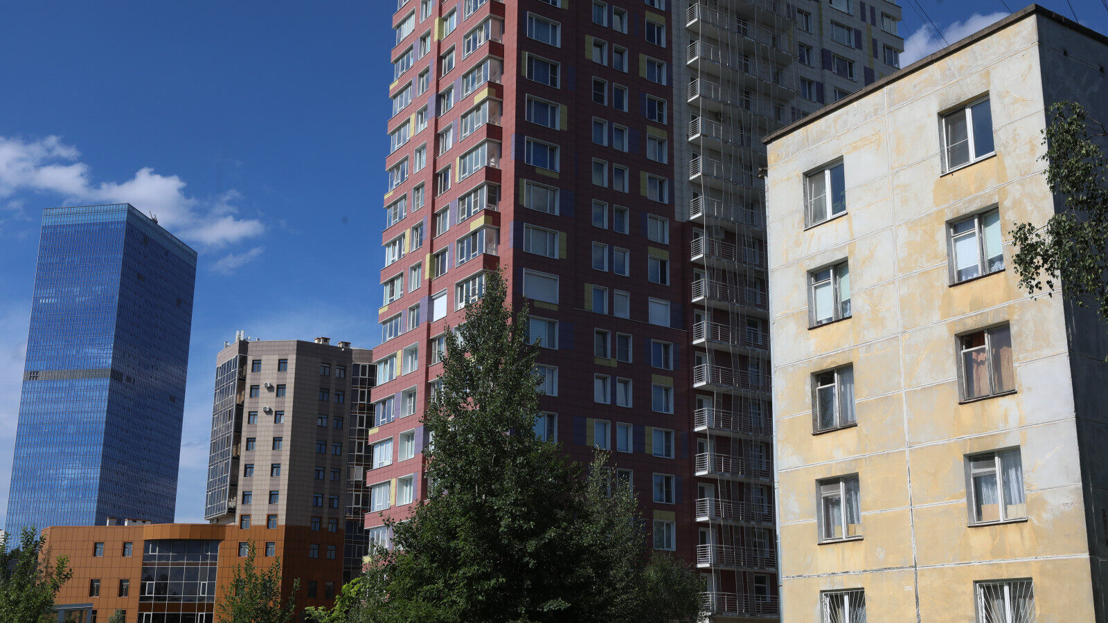 В Курортном районе Петербурга началась передача квартир по программе реновации для 300 семей