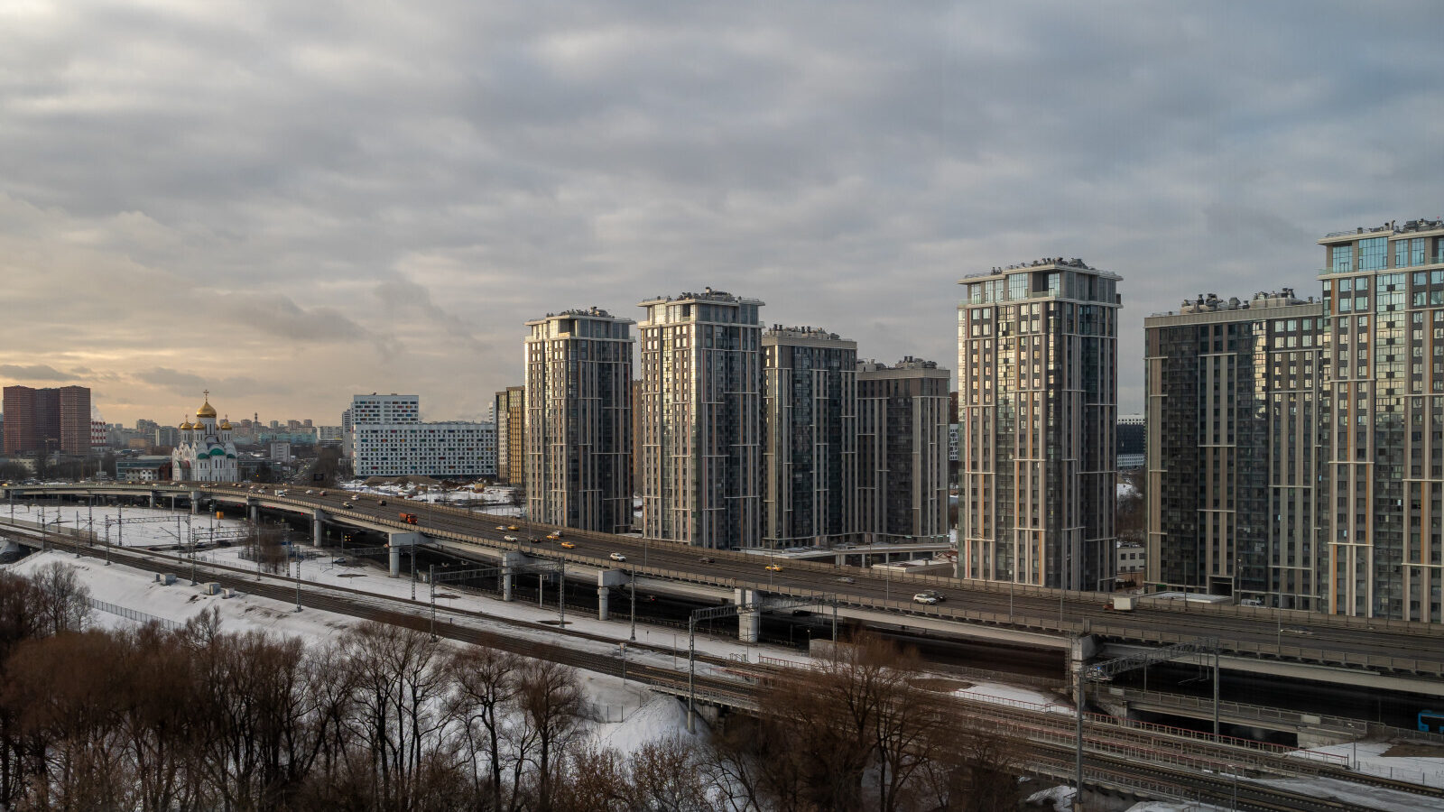 Количество многокомнатных квартир в новостройках Москвы выросло на 30%