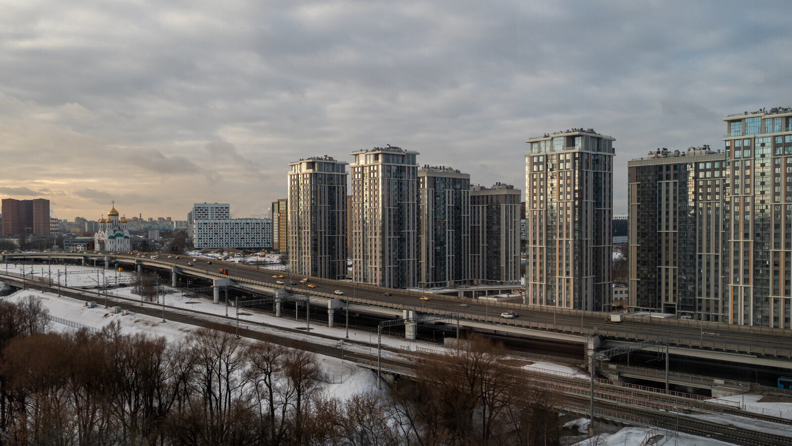 Студии в новостройках Москвы подорожали почти на 23% за год