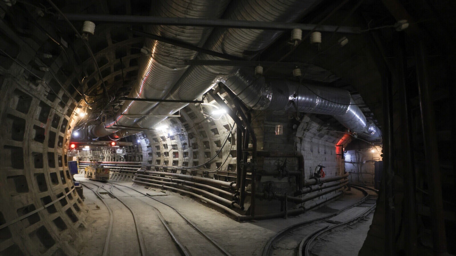 В Москве в конце 2026 года откроют пять новых станций метро