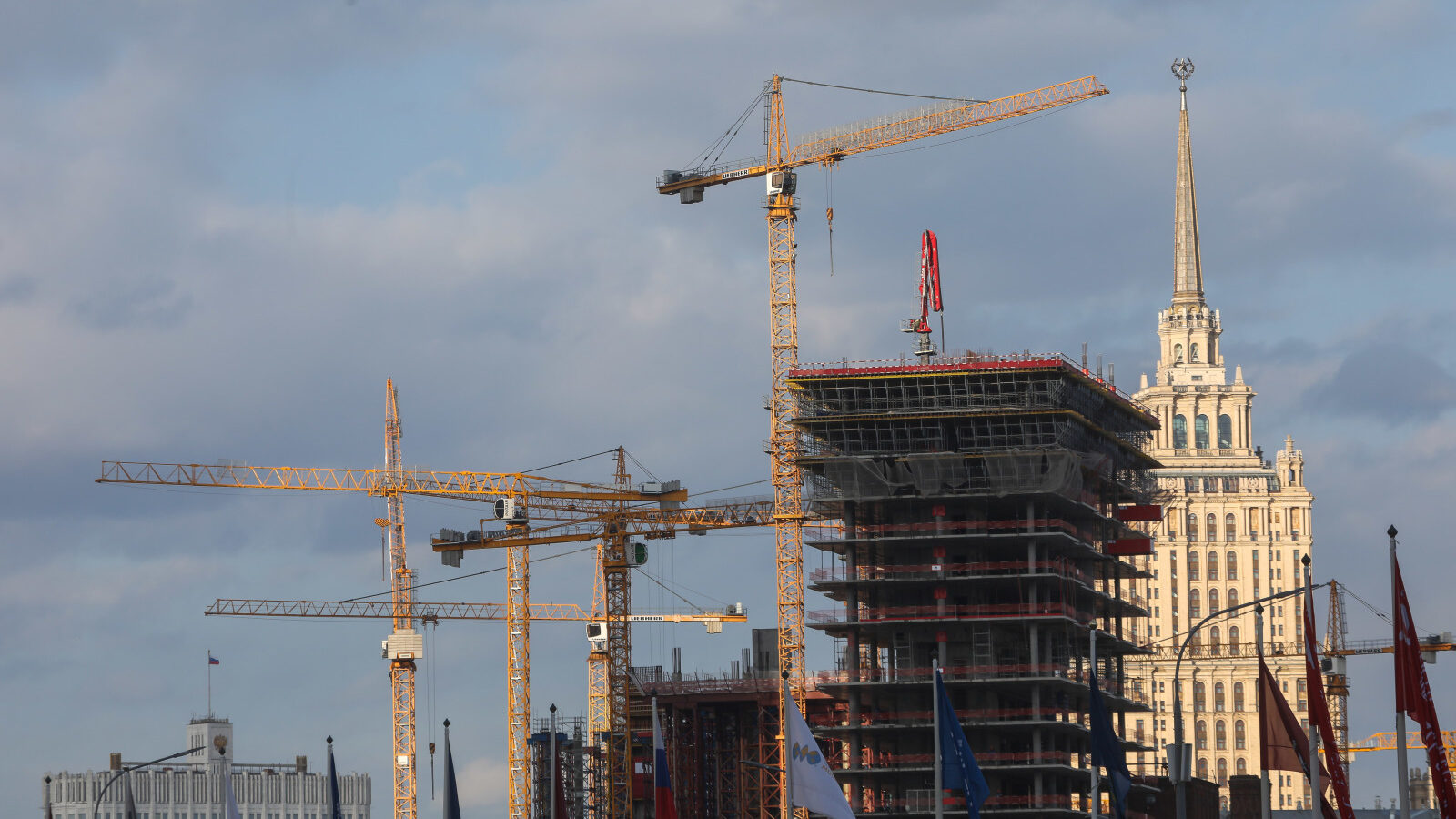 135-метровый терракотовый небоскреб построят на месте Дома кино в Москве