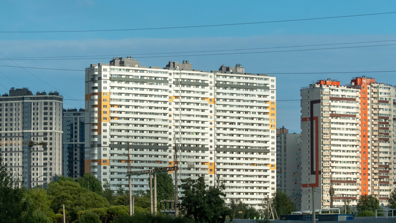 Застройщики стали реже переносить сроки сдачи жилья в России