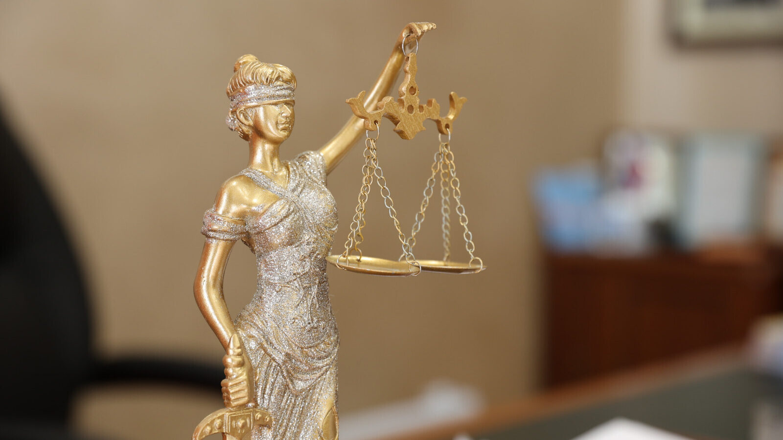 Верховный суд объяснил, в чем суды ошиблись по делу о квартире Долиной